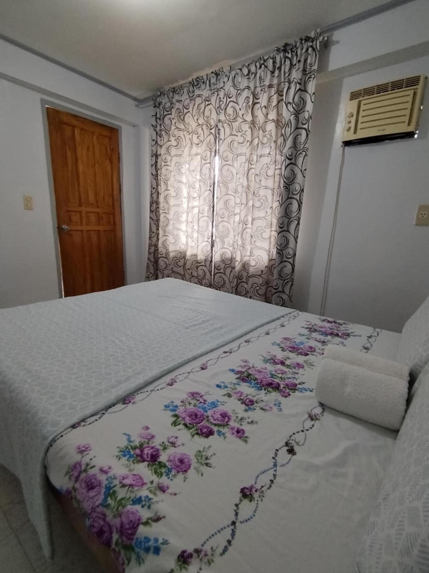 Villa Feliza Loboc Esterno foto