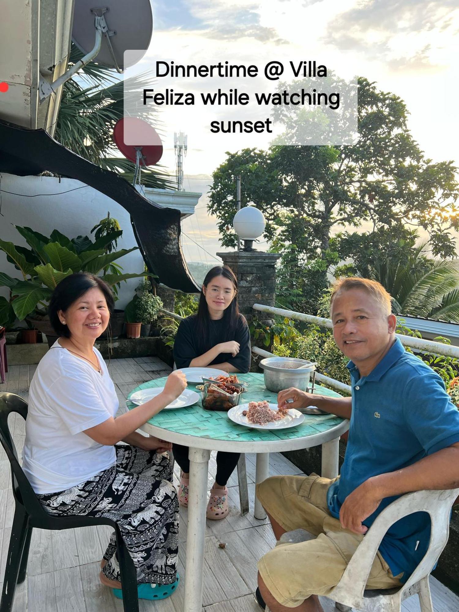 Villa Feliza Loboc Esterno foto