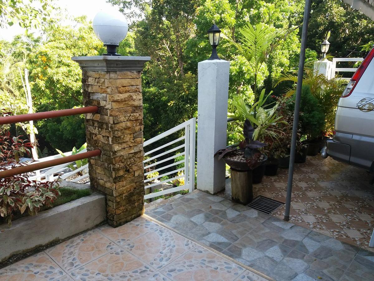 Villa Feliza Loboc Esterno foto