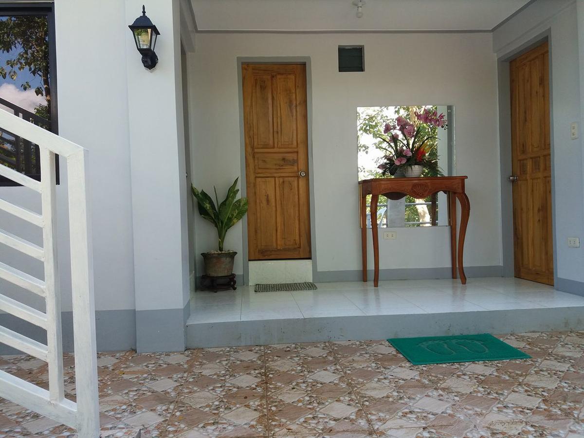 Villa Feliza Loboc Esterno foto